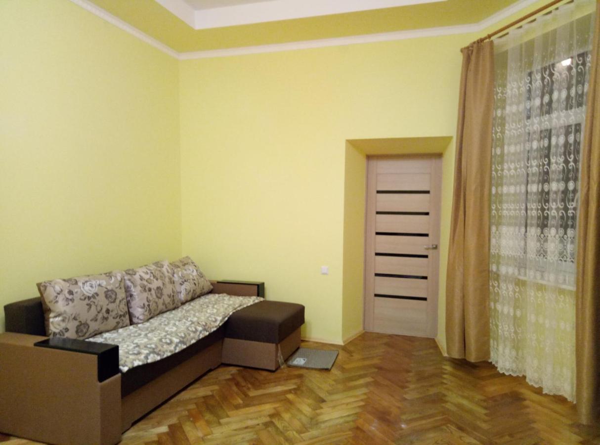 Apartment Ak. Kuchera Street 리비프 외부 사진
