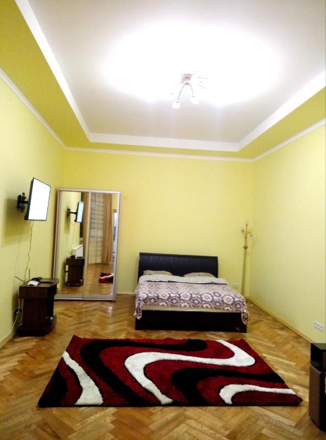 Apartment Ak. Kuchera Street 리비프 외부 사진
